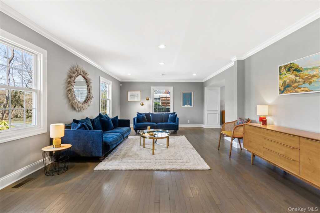 947 Shore Acres Drive, Rye, NY 10543 - Photo 4 of 44