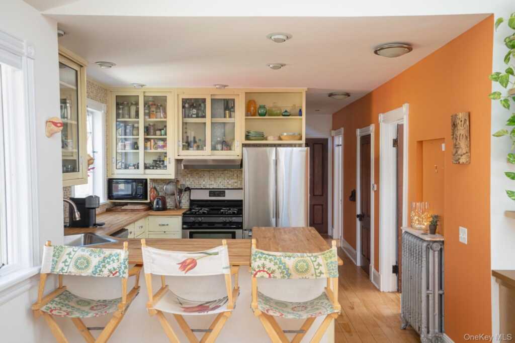 52 Jefferson Street, Nyack, NY 10960 - Photo 9 of 29