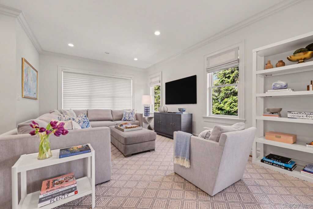 30 Wainwright Street, Rye, NY 10580 - Photo 13 of 37