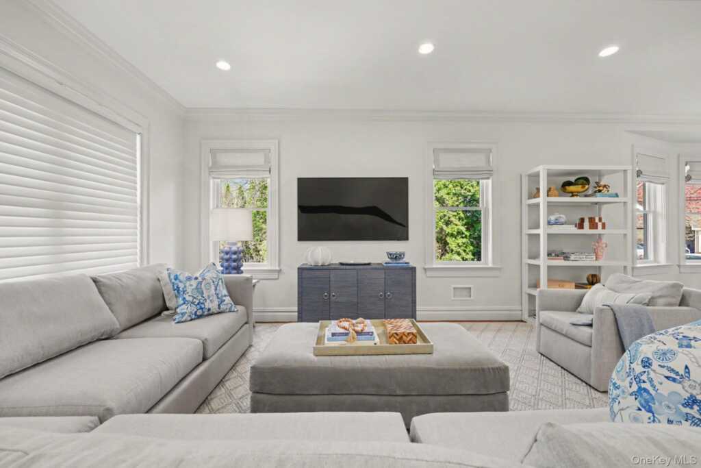 30 Wainwright Street, Rye, NY 10580 - Photo 14 of 37