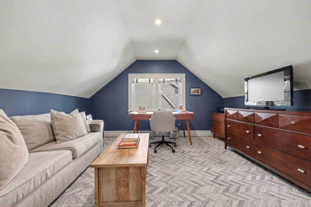 30 Wainwright Street, Rye, NY 10580 - Photo 26 of 37