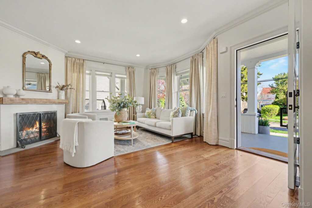 30 Wainwright Street, Rye, NY 10580 - Photo 3 of 37