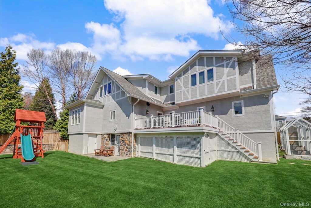 30 Wainwright Street, Rye, NY 10580 - Photo 30 of 37