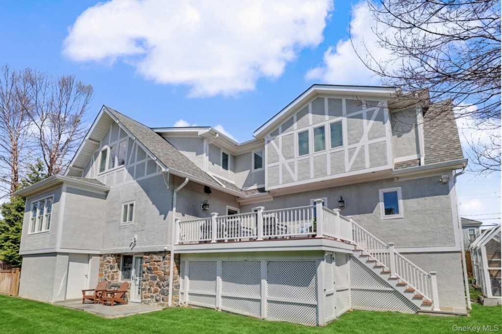 30 Wainwright Street, Rye, NY 10580 - Photo 31 of 37