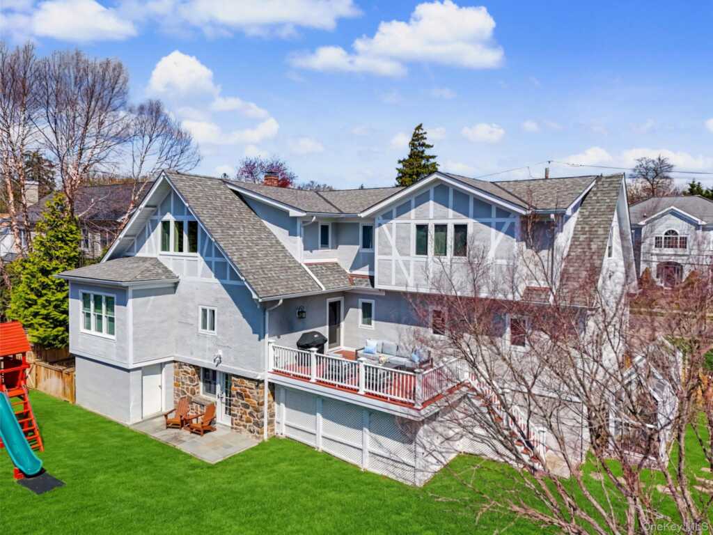 30 Wainwright Street, Rye, NY 10580 - Photo 33 of 37