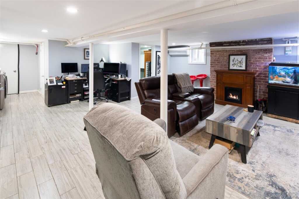 737 Bradley Street, Rye, NY 10543 - Photo 25 of 34