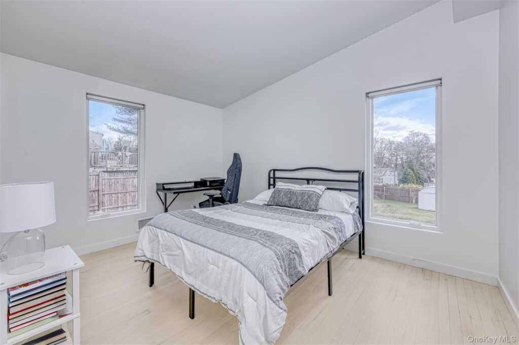 16 S Lexow Avenue, Nanuet, NY 10954 - Photo 13 of 21