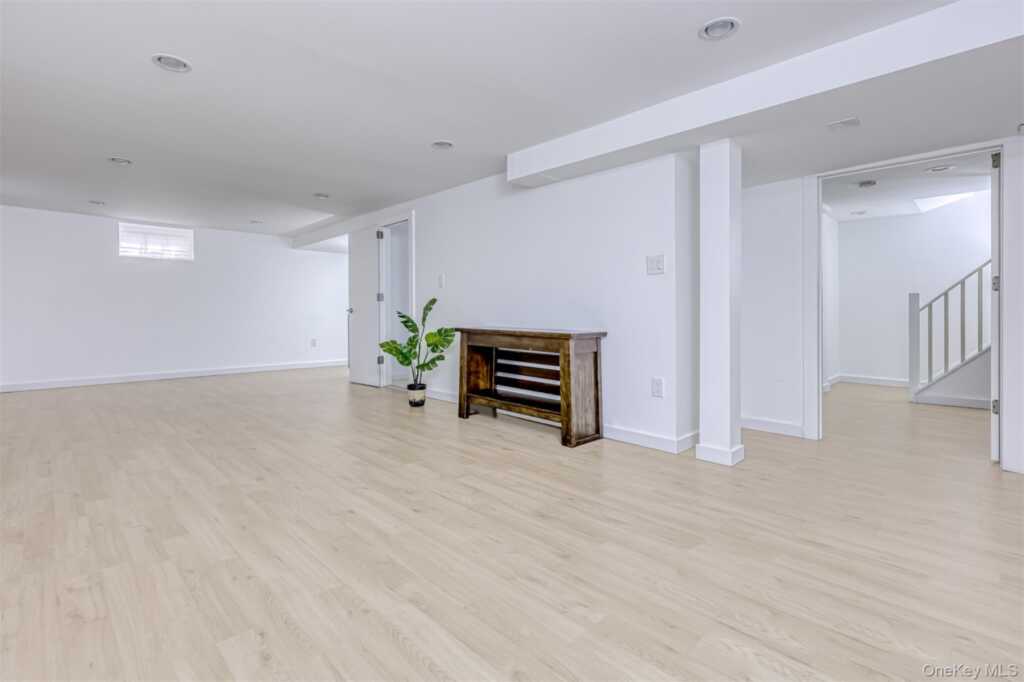 16 S Lexow Avenue, Nanuet, NY 10954 - Photo 16 of 21