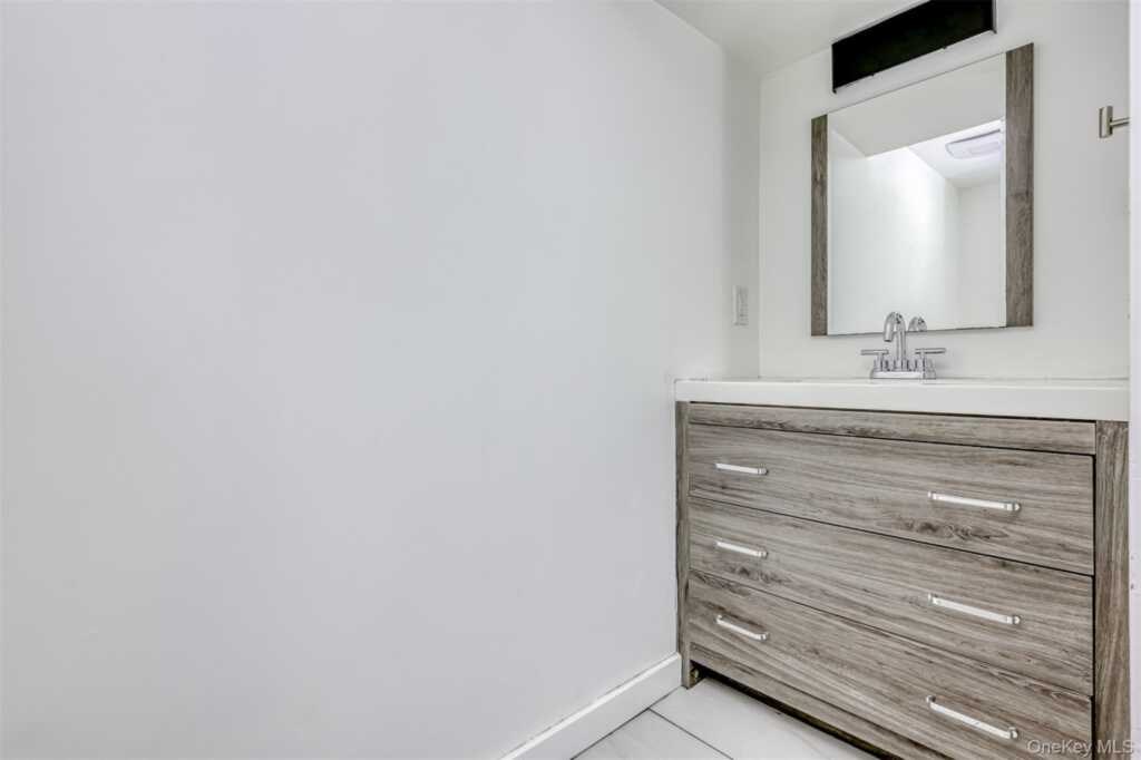 16 S Lexow Avenue, Nanuet, NY 10954 - Photo 19 of 21