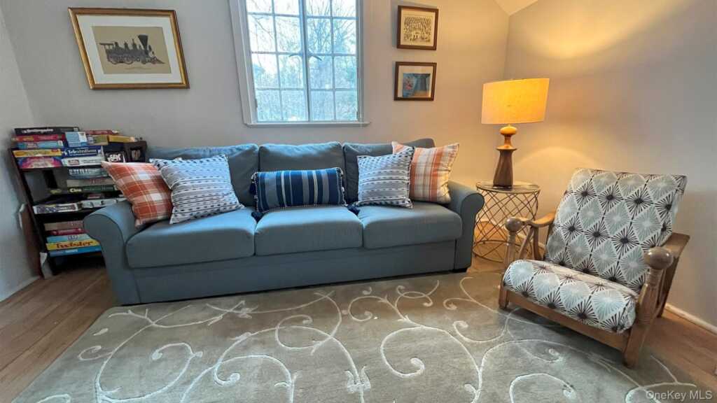 8 Holly Lane, Rye, NY 10580 - Photo 18 of 27