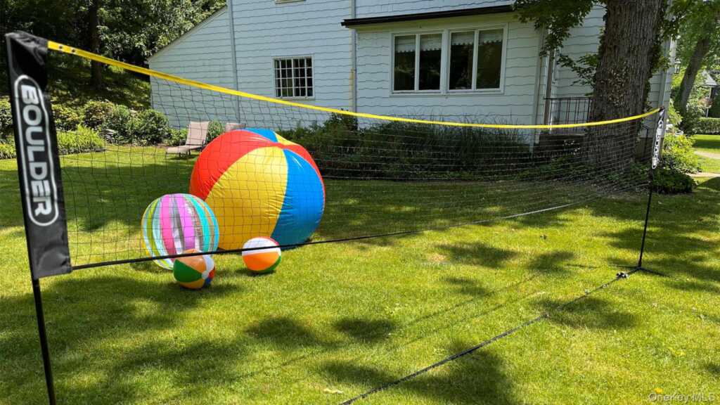 8 Holly Lane, Rye, NY 10580 - Photo 26 of 27