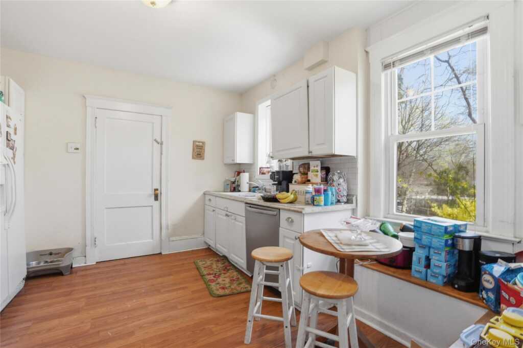 148 Clinton Avenue, Nyack, NY 10960 - Photo 17 of 30