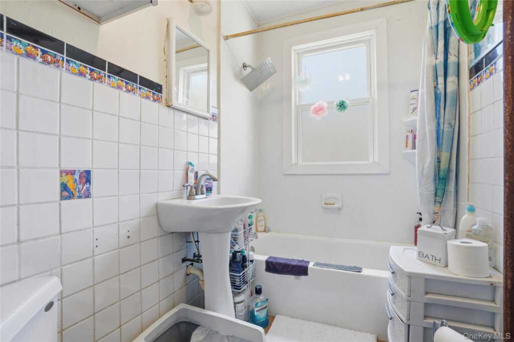 148 Clinton Avenue, Nyack, NY 10960 - Photo 26 of 30