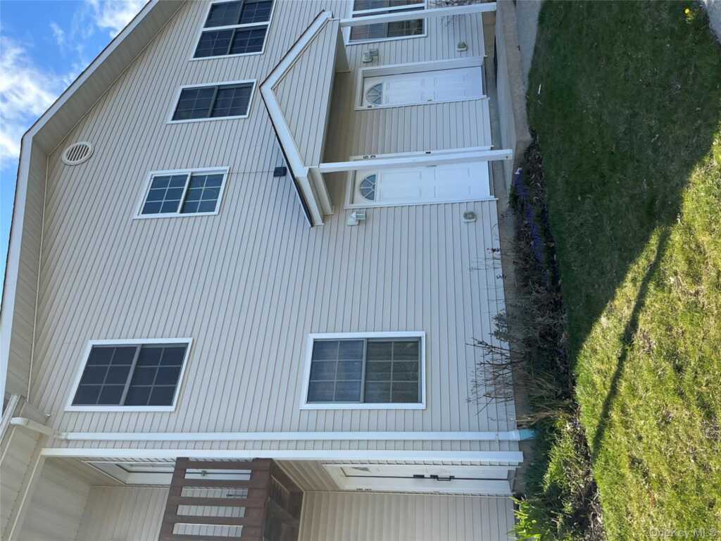 63 Pipetown Hill Road, Nanuet, NY 10954