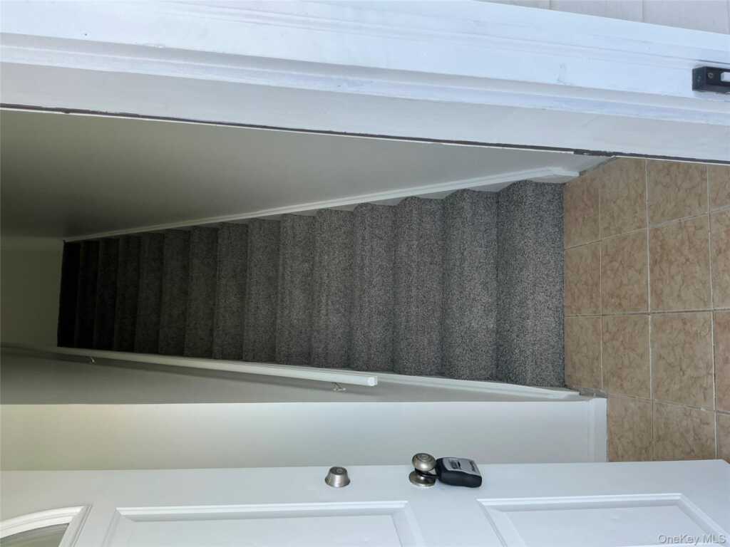 63 Pipetown Hill Road, Nanuet, NY 10954 - Photo 2 of 14