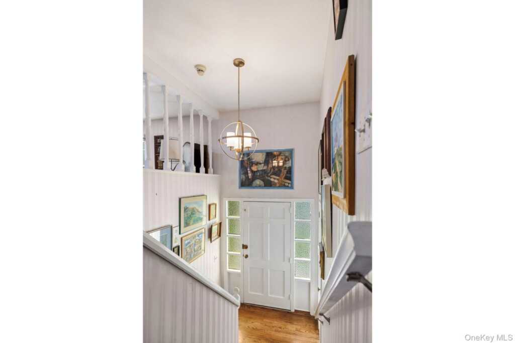 651 Andover Road, Valley Cottage, NY 10989 - Photo 12 of 47