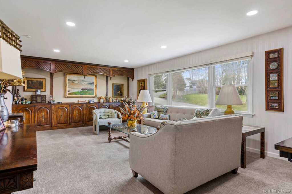 651 Andover Road, Valley Cottage, NY 10989 - Photo 14 of 47