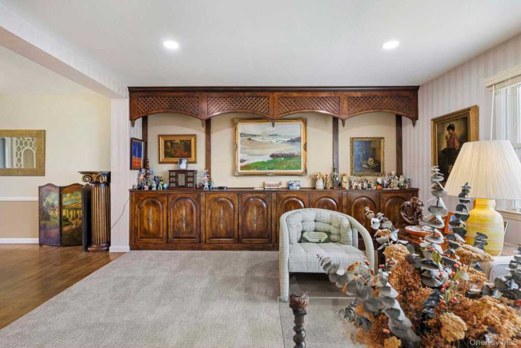 651 Andover Road, Valley Cottage, NY 10989 - Photo 16 of 47