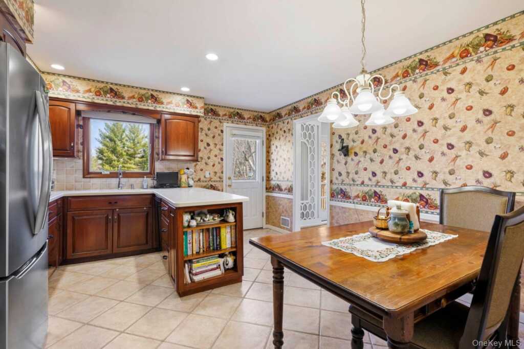 651 Andover Road, Valley Cottage, NY 10989 - Photo 24 of 47