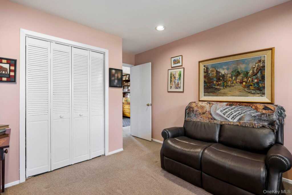 651 Andover Road, Valley Cottage, NY 10989 - Photo 27 of 47