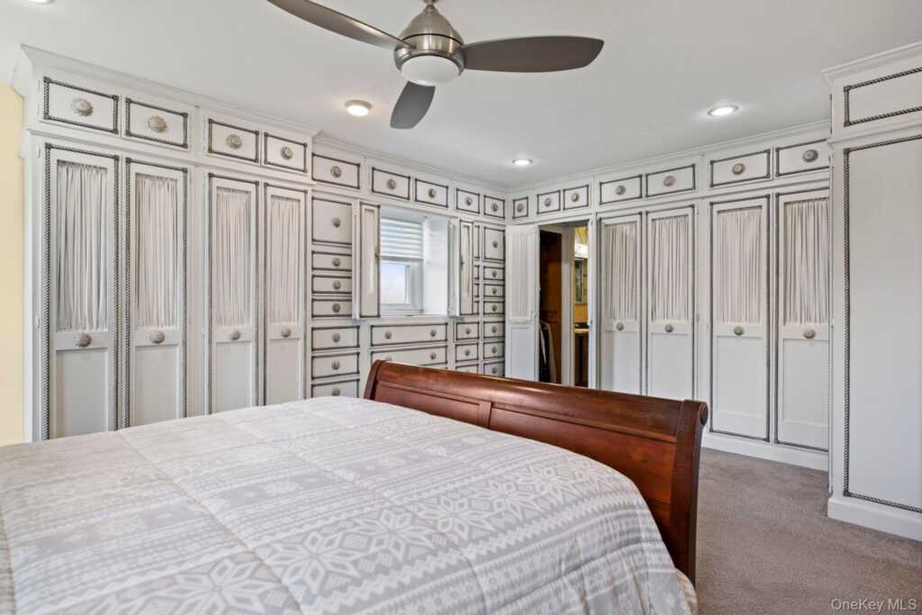 651 Andover Road, Valley Cottage, NY 10989 - Photo 33 of 47