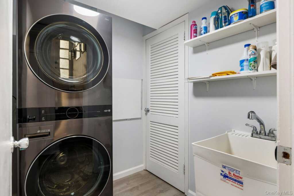 651 Andover Road, Valley Cottage, NY 10989 - Photo 37 of 47