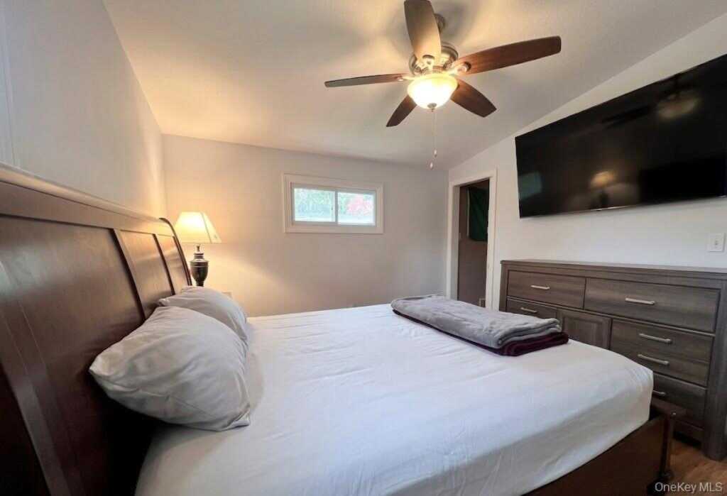 51 N Pascack Road, Nanuet, NY 10954 - Photo 11 of 23