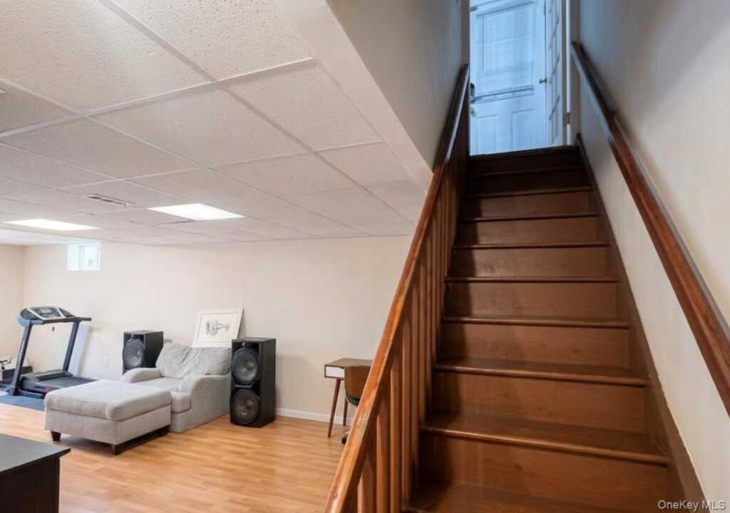 51 N Pascack Road, Nanuet, NY 10954 - Photo 13 of 23