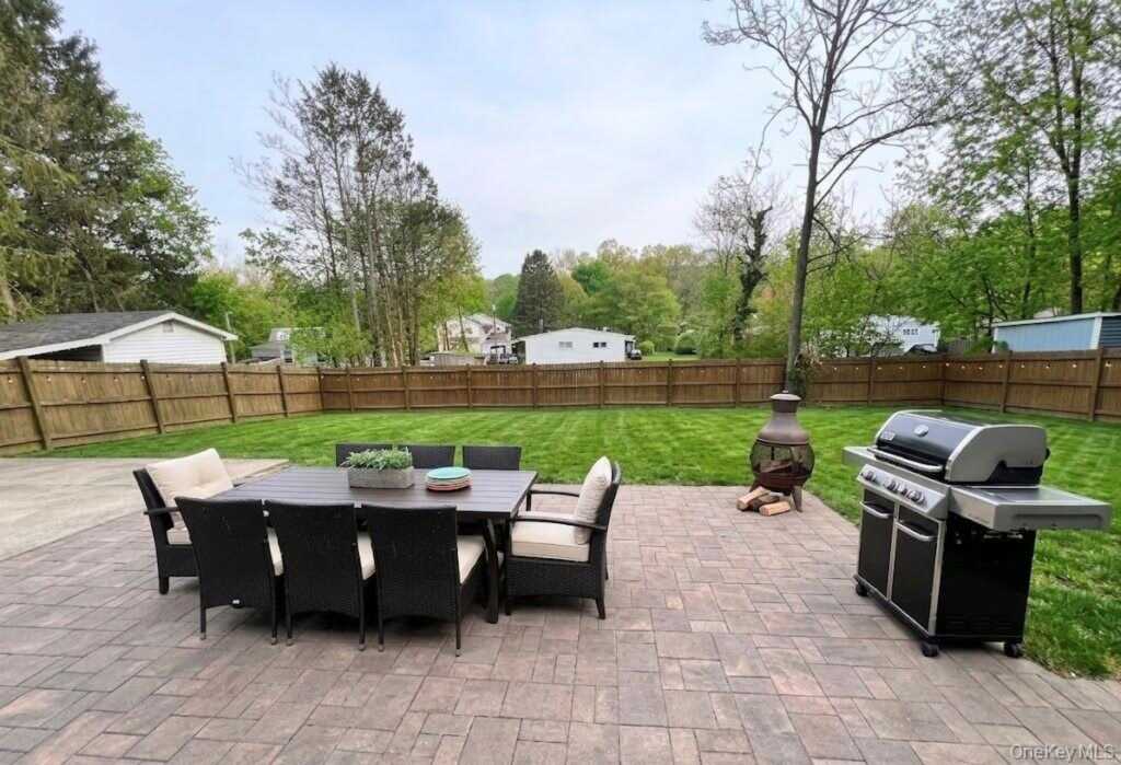 51 N Pascack Road, Nanuet, NY 10954 - Photo 18 of 23