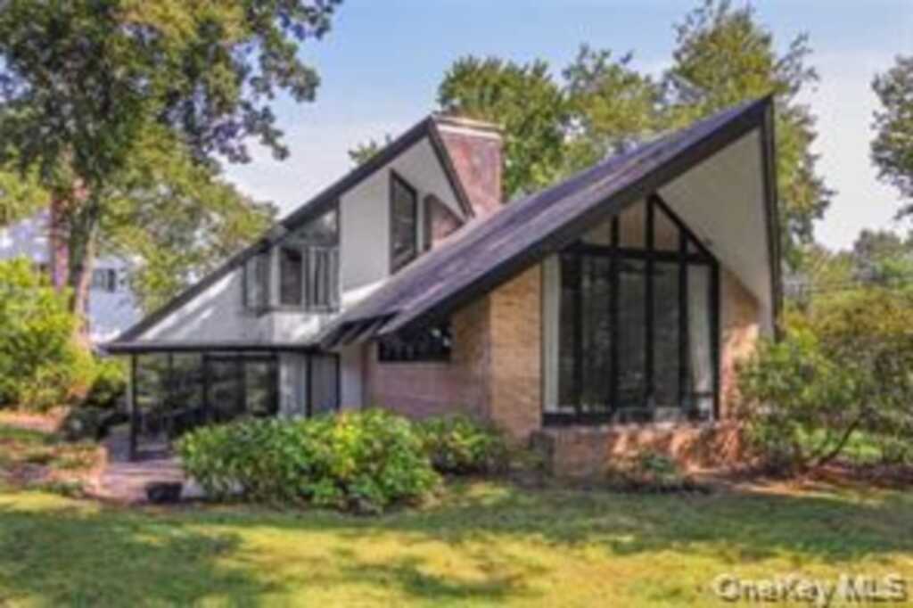 112 Kingsbury Road, New Rochelle, NY 10804 - Photo 17 of 18