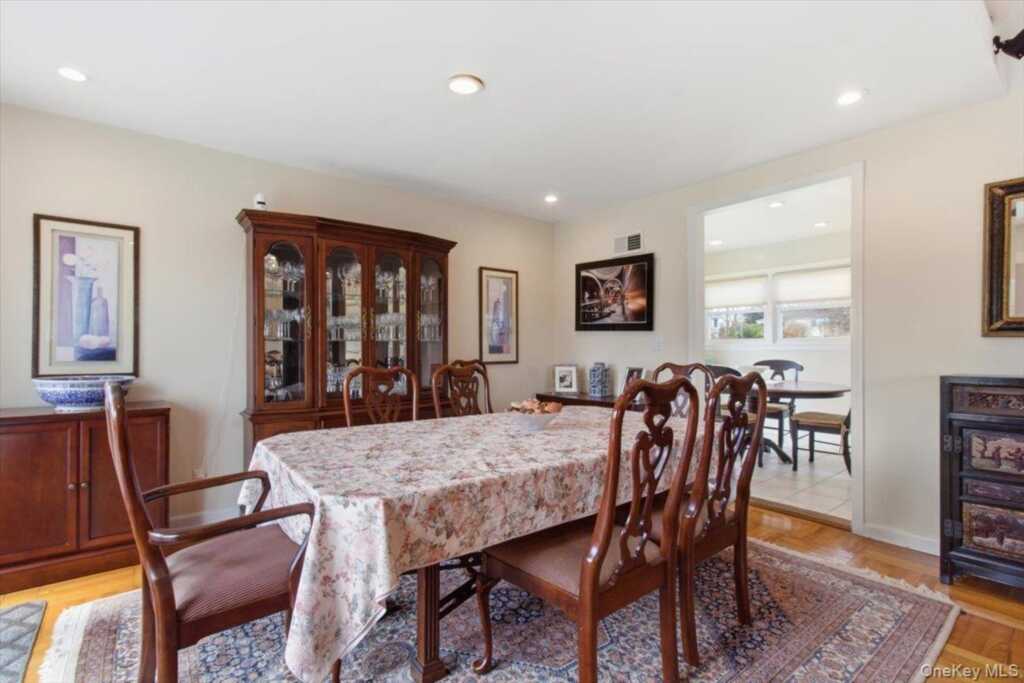 5 Avis Drive, New Rochelle, NY 10804 - Photo 11 of 38