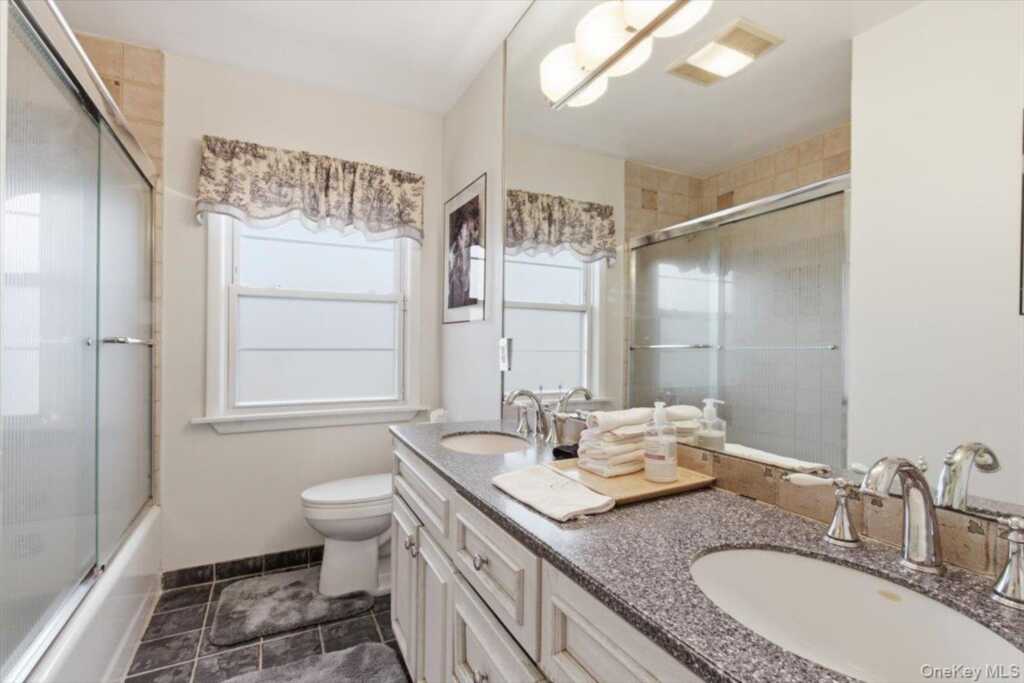 5 Avis Drive, New Rochelle, NY 10804 - Photo 16 of 38