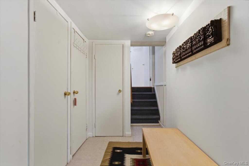 5 Avis Drive, New Rochelle, NY 10804 - Photo 21 of 38