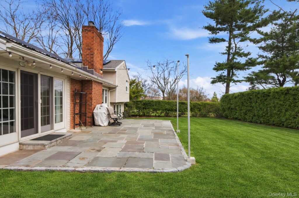 5 Avis Drive, New Rochelle, NY 10804 - Photo 26 of 38