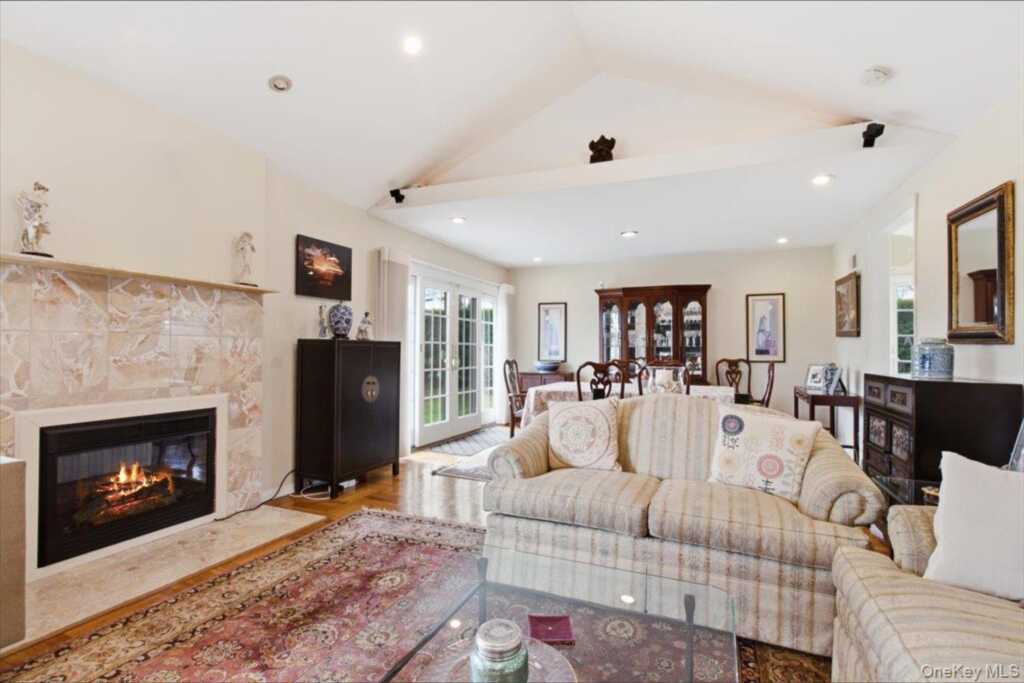 5 Avis Drive, New Rochelle, NY 10804 - Photo 5 of 38