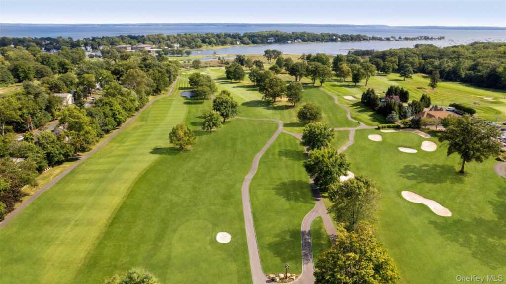 21 Thorne Place, Rye, NY 10580 - Photo 5 of 8