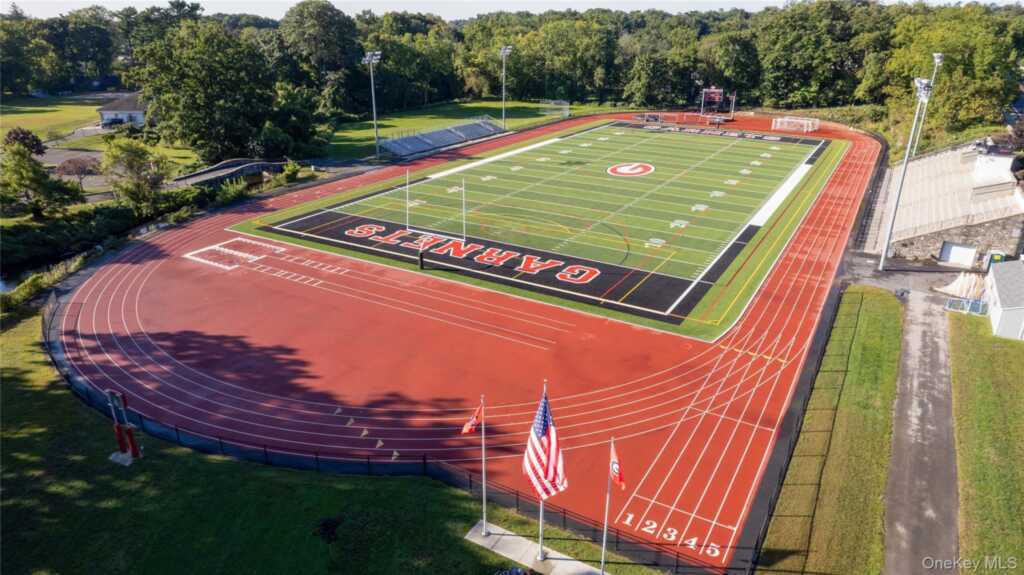 21 Thorne Place, Rye, NY 10580 - Photo 7 of 8