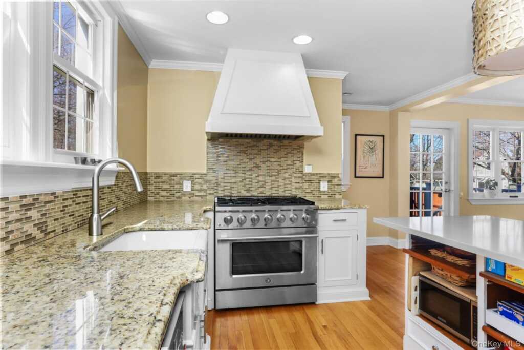 33 Redfield Street, Rye, NY 10580 - Photo 15 of 39