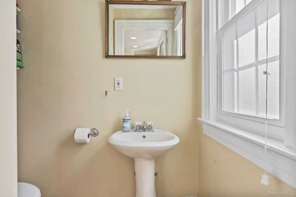 33 Redfield Street, Rye, NY 10580 - Photo 32 of 39