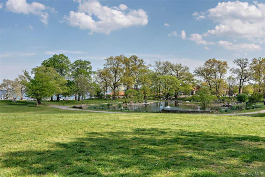 33 Redfield Street, Rye, NY 10580 - Photo 38 of 39