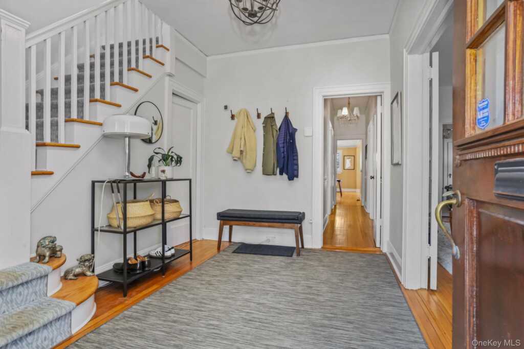 33 Redfield Street, Rye, NY 10580 - Photo 6 of 39