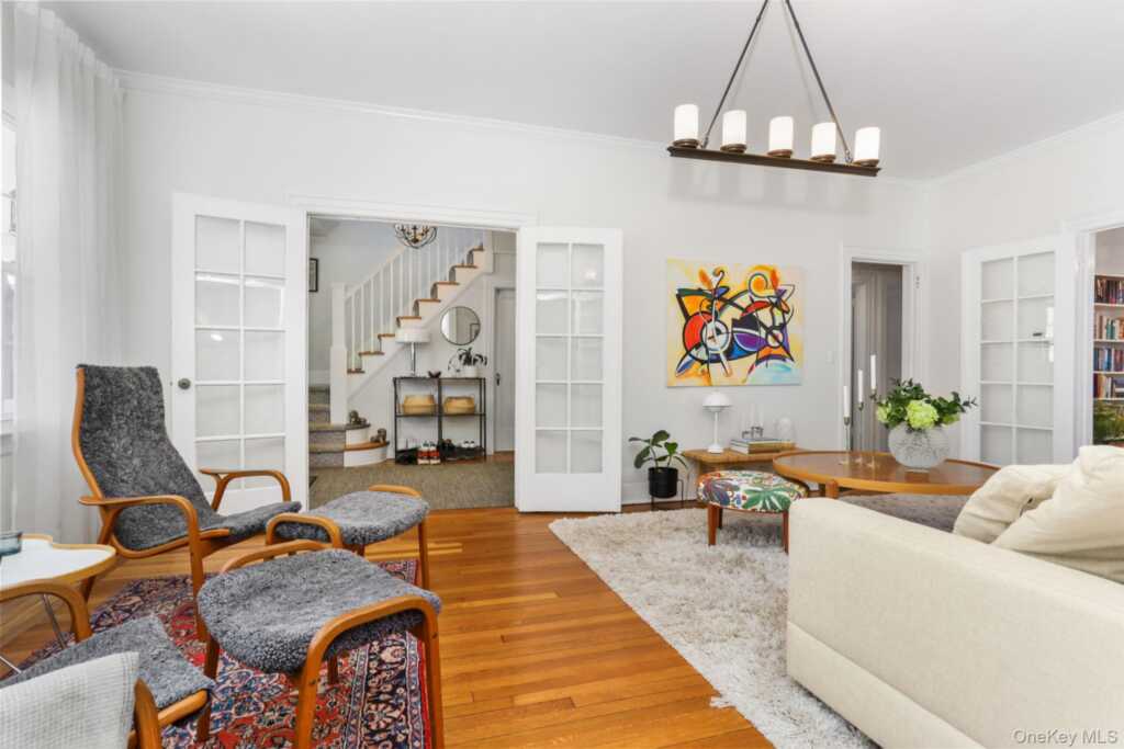 33 Redfield Street, Rye, NY 10580 - Photo 7 of 39