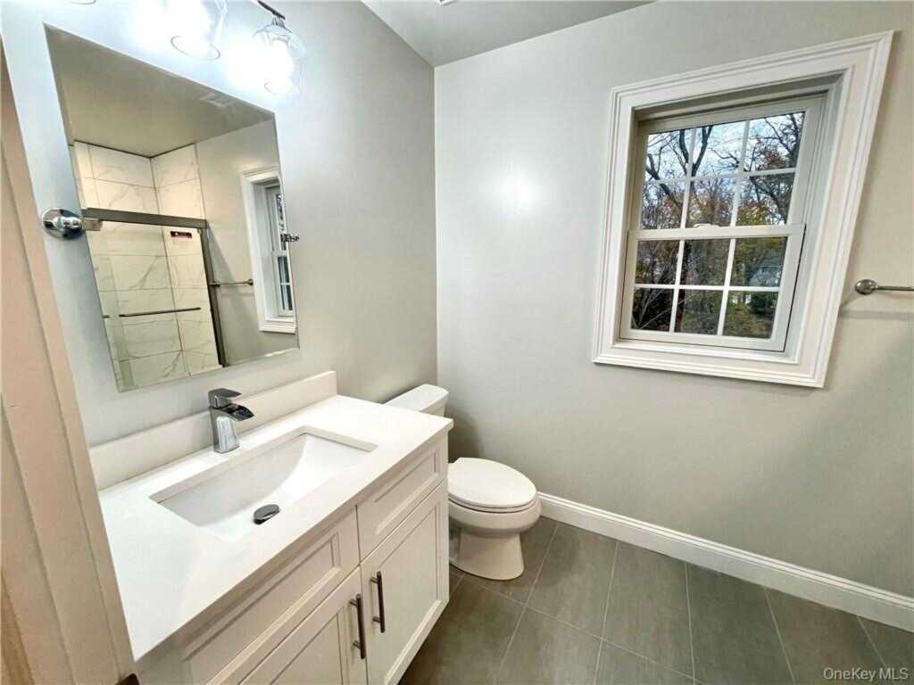 1 Kewanee Road, New Rochelle, NY 10804 - Photo 20 of 28