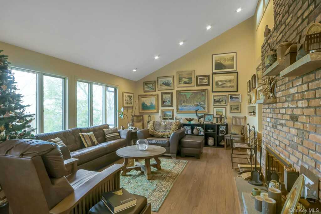 837 Sherry Drive, Valley Cottage, NY 10989 - Photo 10 of 49