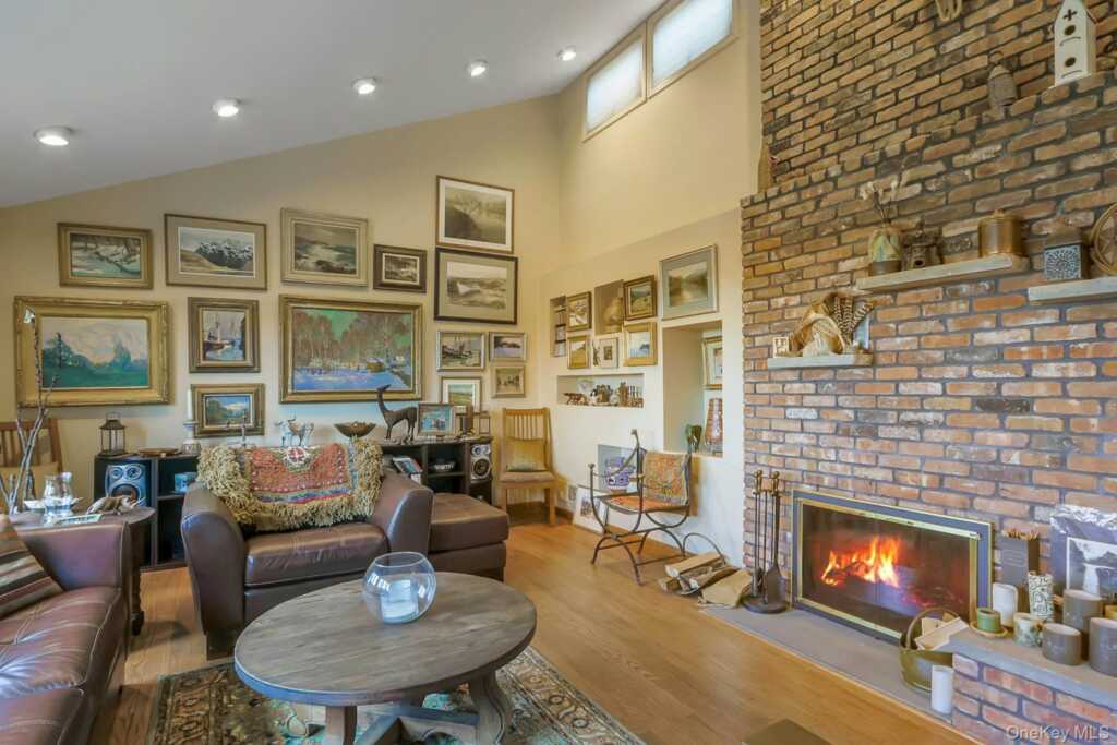 837 Sherry Drive, Valley Cottage, NY 10989 - Photo 12 of 49