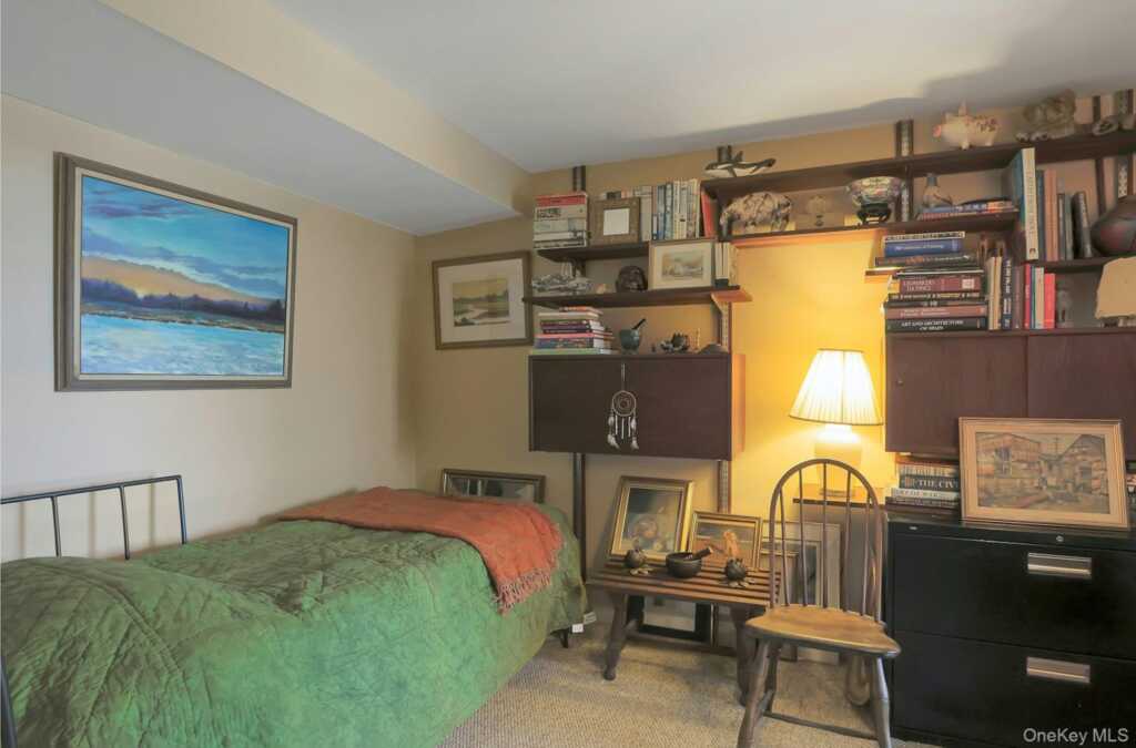 837 Sherry Drive, Valley Cottage, NY 10989 - Photo 24 of 49