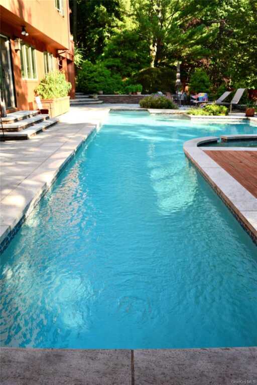 837 Sherry Drive, Valley Cottage, NY 10989 - Photo 3 of 49