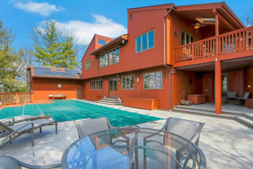 837 Sherry Drive, Valley Cottage, NY 10989 - Photo 35 of 49