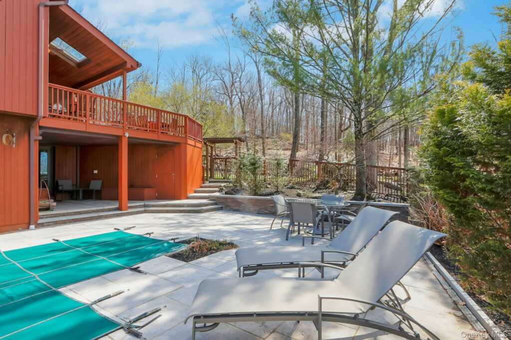 837 Sherry Drive, Valley Cottage, NY 10989 - Photo 36 of 49