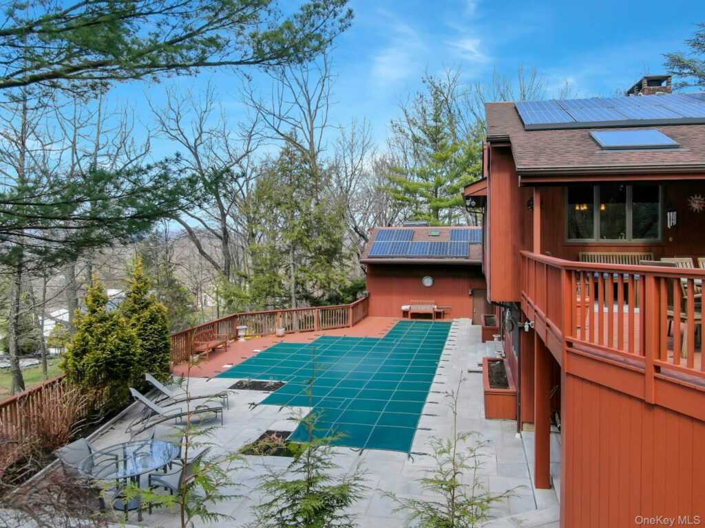 837 Sherry Drive, Valley Cottage, NY 10989 - Photo 37 of 49